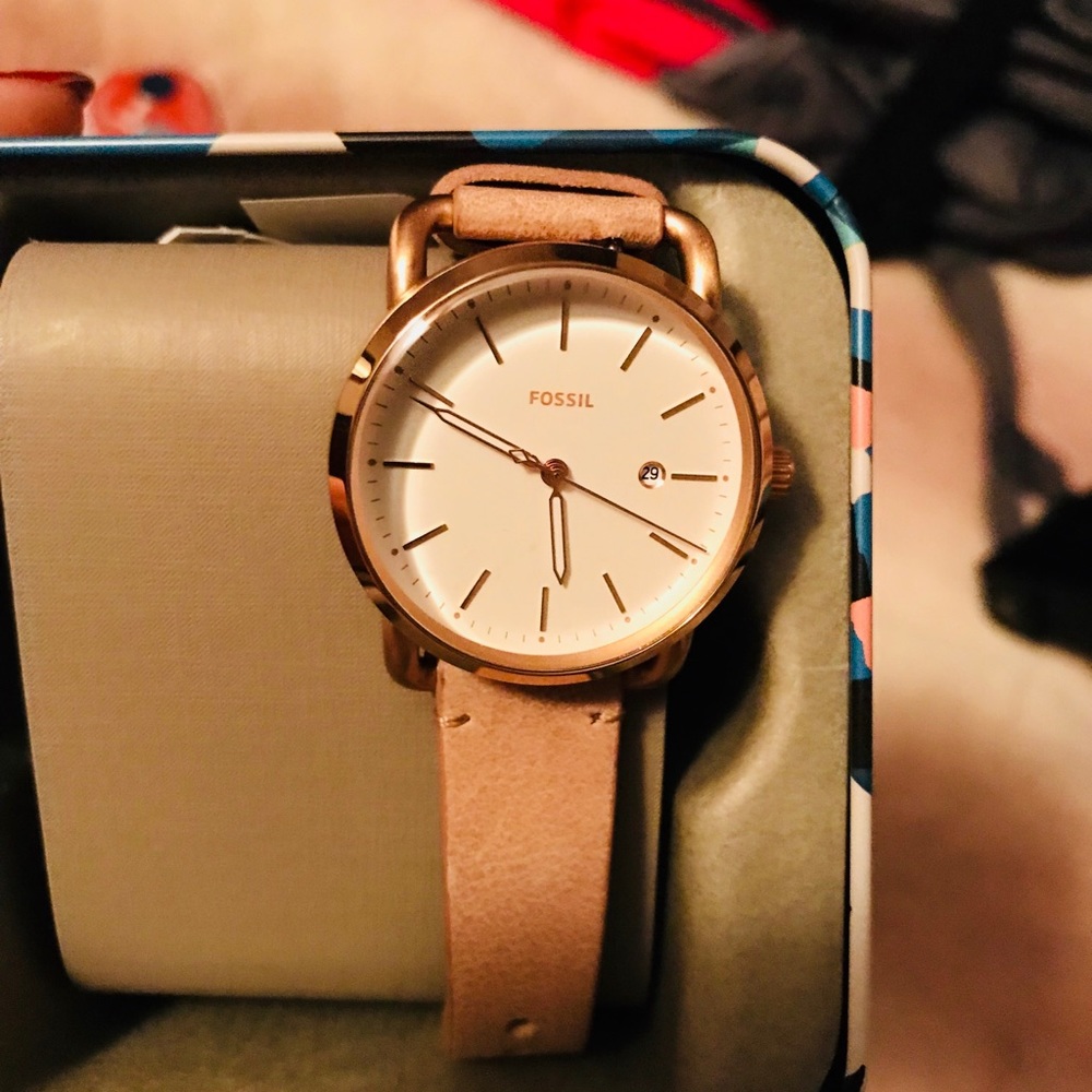 Fossils watch for woman